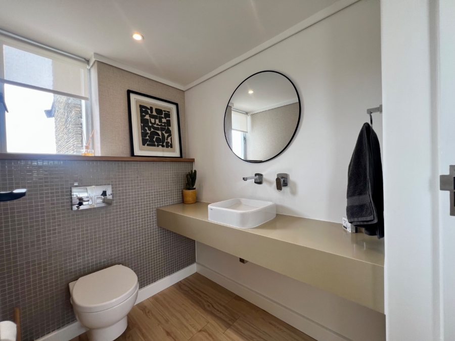 5 Bedroom Property for Sale in Oubaai Western Cape